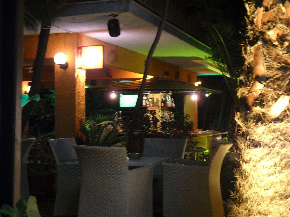 Hotel Possidon Aegina Bagian luar foto