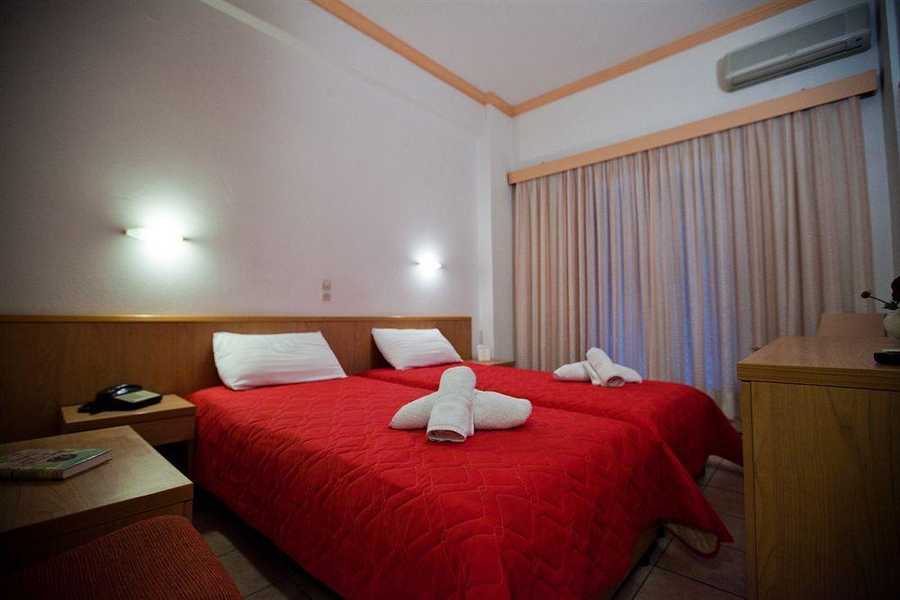 Hotel Possidon Aegina Bagian luar foto