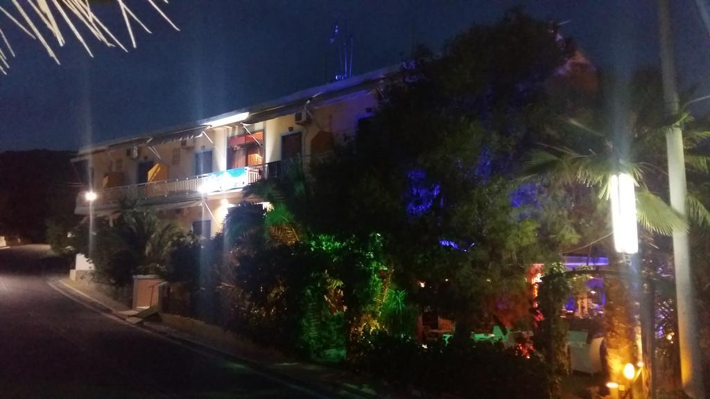 Hotel Possidon Aegina Bagian luar foto