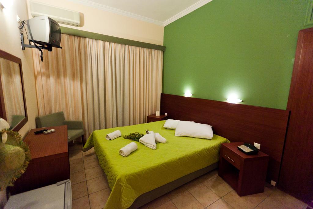 Hotel Possidon Aegina Ruang foto