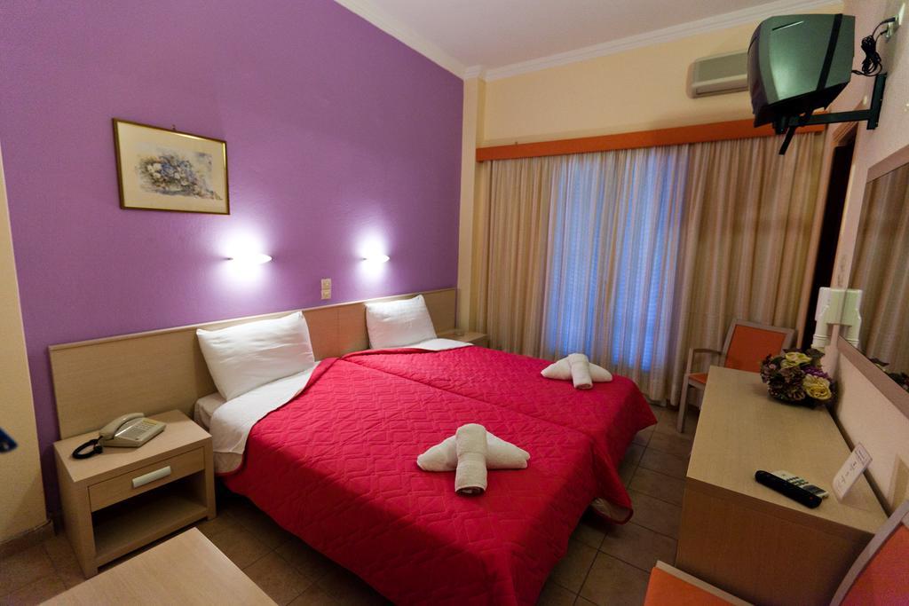 Hotel Possidon Aegina Ruang foto