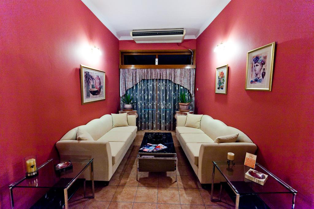 Hotel Possidon Aegina Bagian luar foto