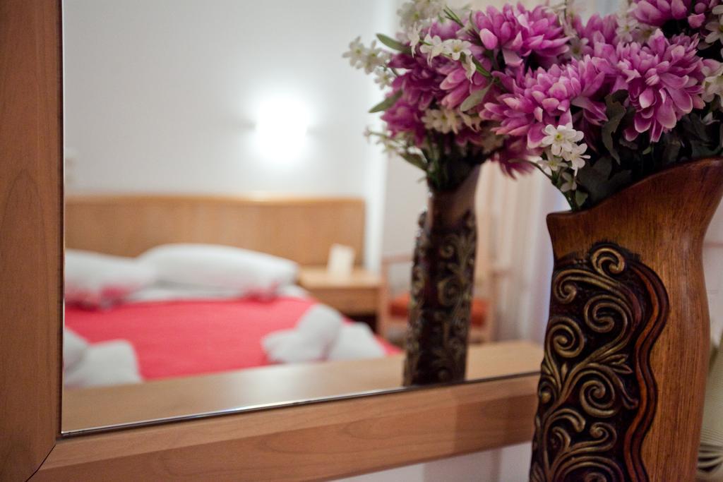 Hotel Possidon Aegina Ruang foto