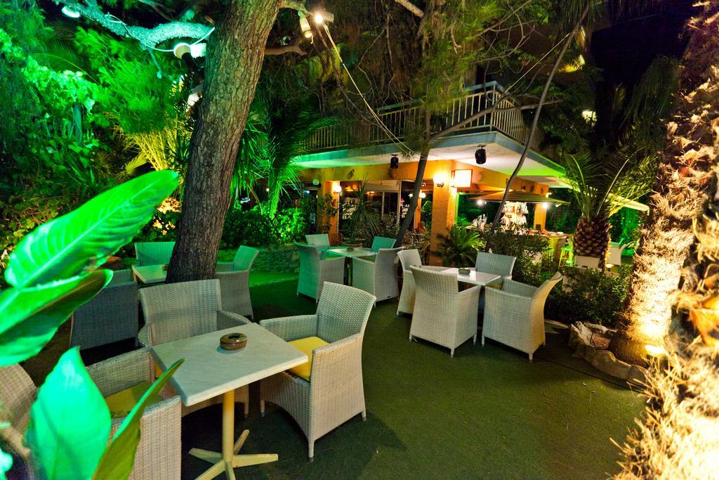 Hotel Possidon Aegina Bagian luar foto