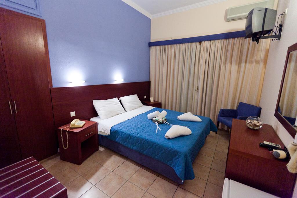 Hotel Possidon Aegina Ruang foto